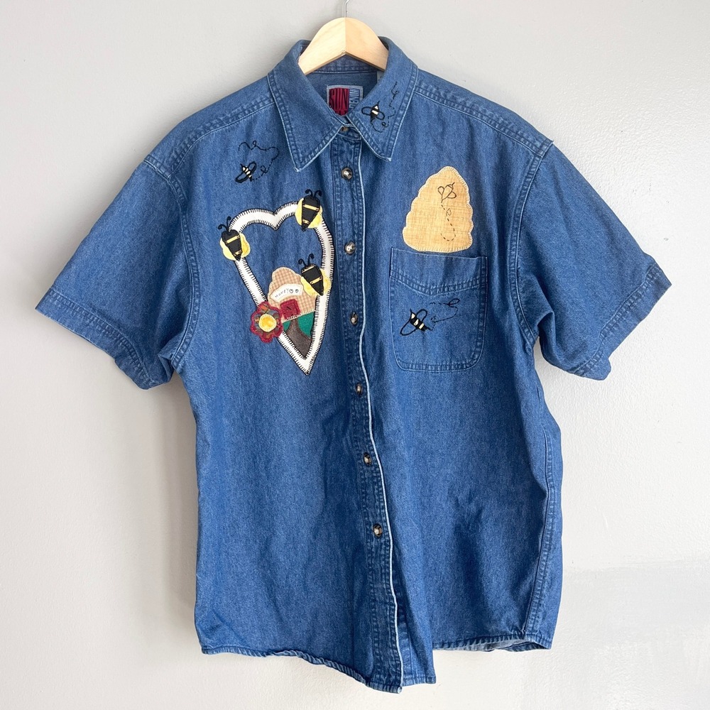 Sun Belt Denim Shirt Women L Bumblebee Embroidered Vintage Cottagecore Teacher
